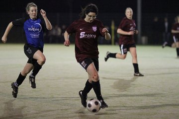 Bild 90 - Frauen am 20.4.12